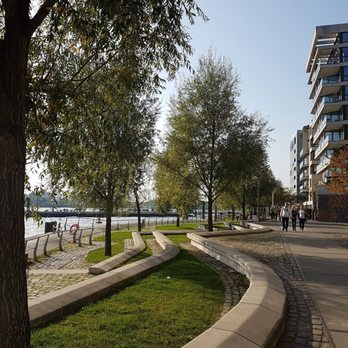 Dalmannkaipromenade - Landmarks & Historical Buildings Near Me - Hamburg, HH