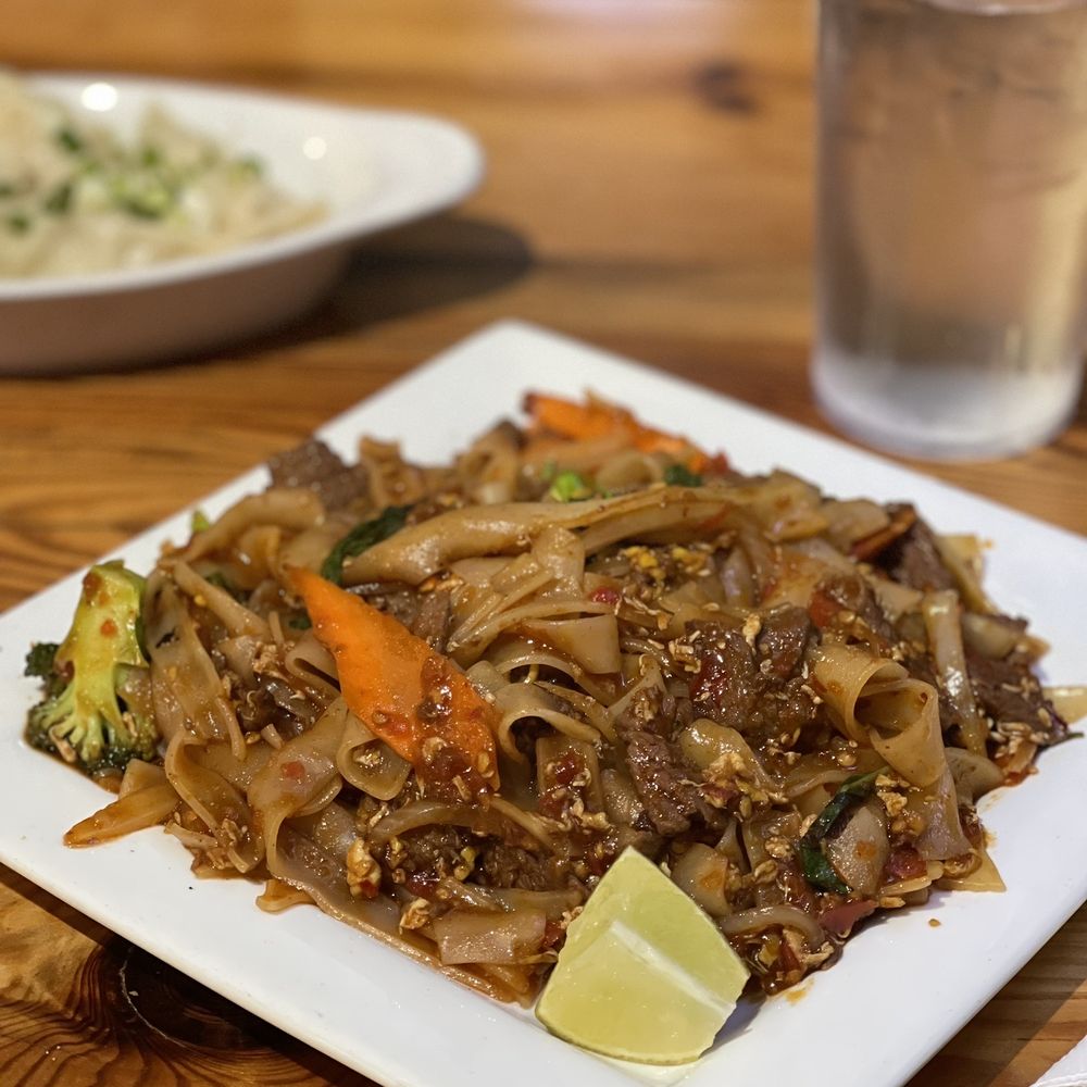 NC Noodle Bar - Drunken noodles with beef - Thai Near Me - Rock Hill, South Carolina NC Noodle Bar - Drunken noodles with beef - Thai Near Me - Rock Hill, South Carolina