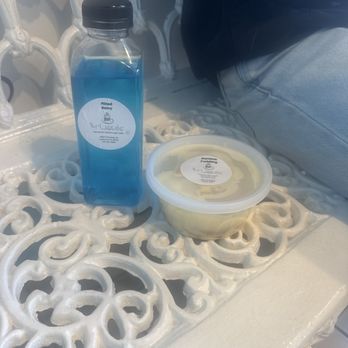 We Cupcake - Good lemonade and pudding - Cupcakes Near Me - Inglewood, California