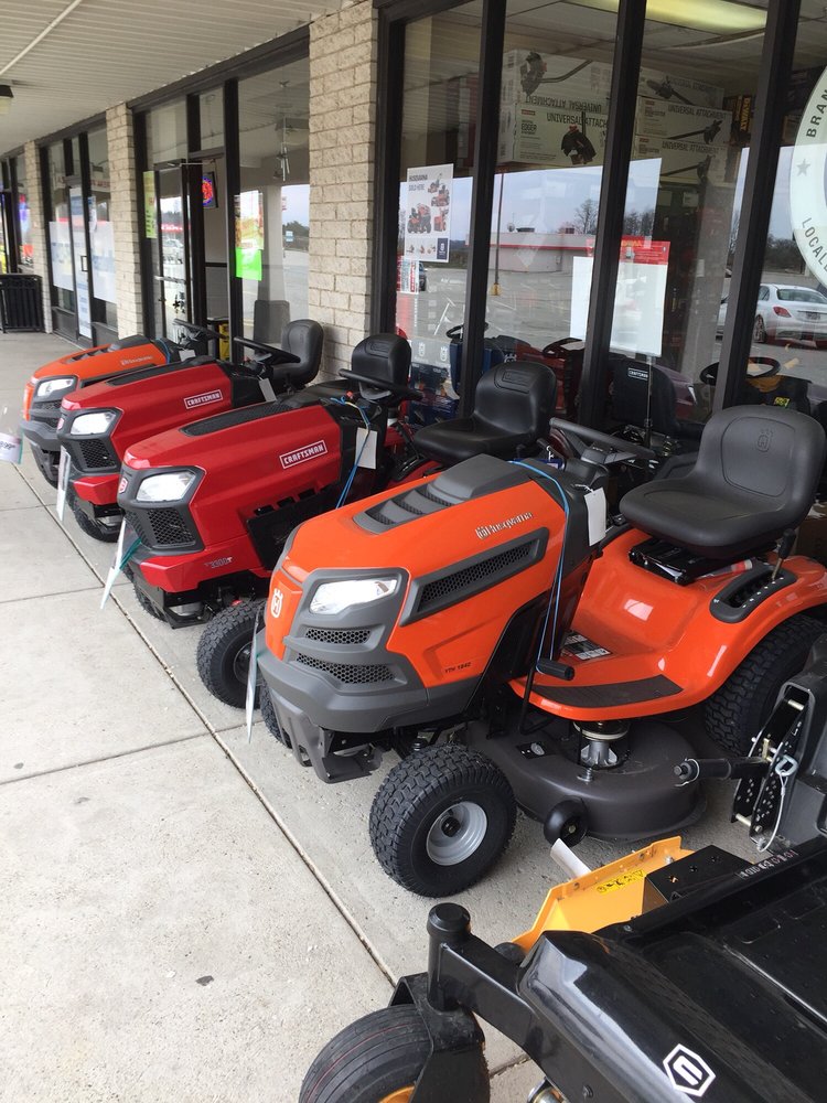 SEARS HOMETOWN STORE Updated October 2024 19A Franklin Village Mall