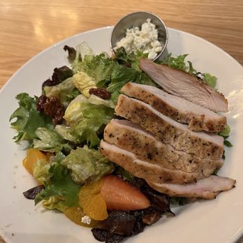 BJ's Restaurant & Brewhouse - New American Near Me - Downey, California
