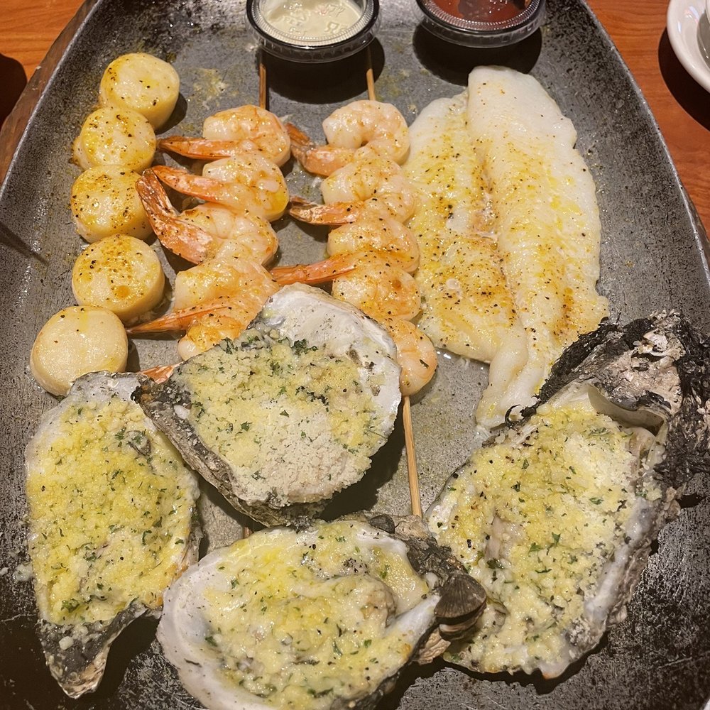 Wintzell's Oyster House - Broiled J.O. Platter. My husband and I always share this after our oyster appetizer! Plenty of food for two people. - Seafood Near Me - Mobile, Alabama Wintzell's Oyster House - Broiled J.O. Platter. My husband and I always share this after our oyster appetizer! Plenty of food for two people. - Seafood Near Me - Mobile, Alabama