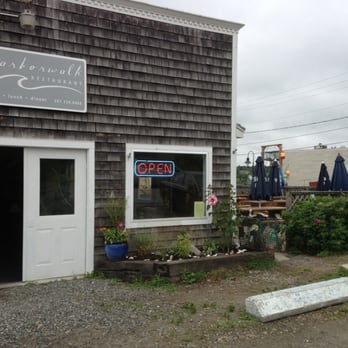 Harborwalk Restaurant - Front with outside dining. - Seafood Near Me - Belfast, Maine Harborwalk Restaurant - Front with outside dining. - Seafood Near Me - Belfast, Maine