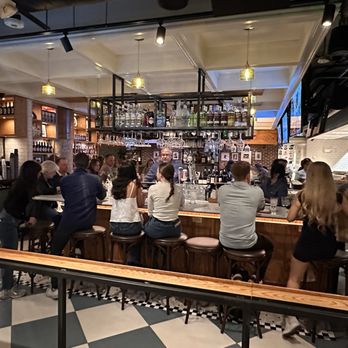 Billy Hicks - Interior bar - American Near Me - Washington, DC, District of Columbia