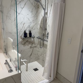 Grand Wailea, A Waldorf Astoria Resort - Handicapped room that they give out randomly. - Hotels Near Me - Wailea, Hawaii Grand Wailea, A Waldorf Astoria Resort - Handicapped room that they give out randomly. - Hotels Near Me - Wailea, Hawaii