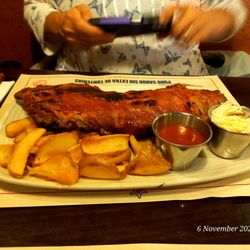 Foster's Hollywood - Rack of pork ribs