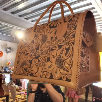 Casa Frida - Gorgeous leather purses - Wine Tasting Room Near Me - Ensenada, BCN Casa Frida - Gorgeous leather purses - Wine Tasting Room Near Me - Ensenada, BCN