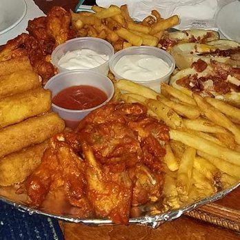 Maxwell's Pub - Wings , Sticks  , Potato Skins And Fries - American Near Me - Elmsford, New York