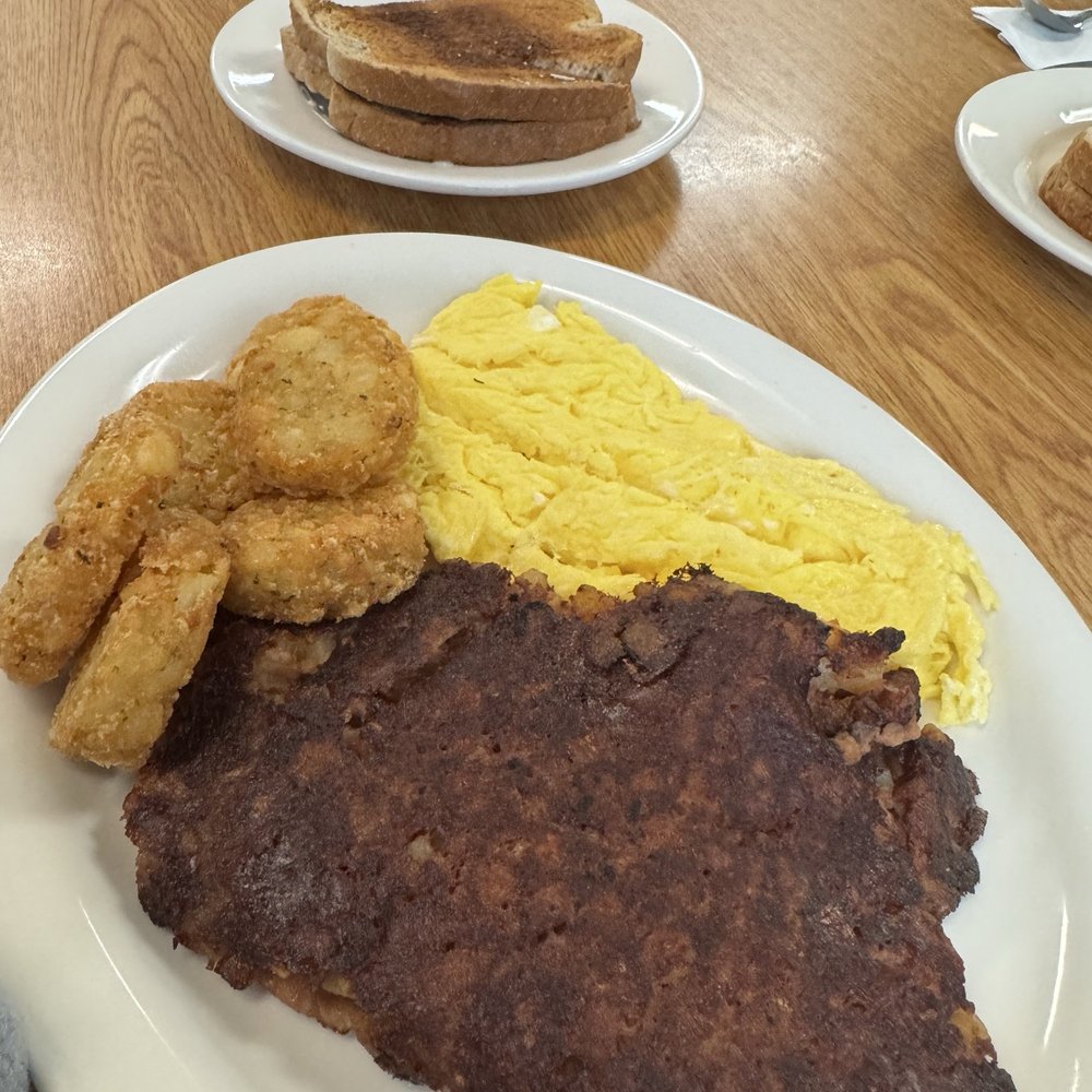 Corned beef hash & scrambled eggs Corned beef hash & scrambled eggs
