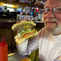Powers Tavern & Cafe - Open wide!