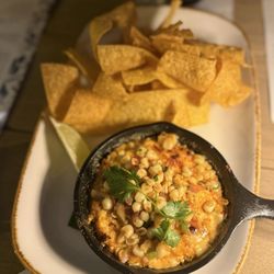 Tommy Bahama | Marlin Bar - Flavorful and good portion size.