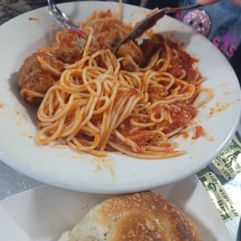 Brother's Pizza & Pasta - Spaghetti with meatballs - Italian Near Me - Carrollton, Texas