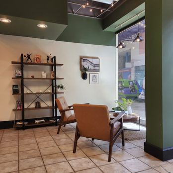 Leaf & Latte - Interior || IG: @misspiggyeats - Coffee & Tea Near Me - Auburn Hills, Michigan