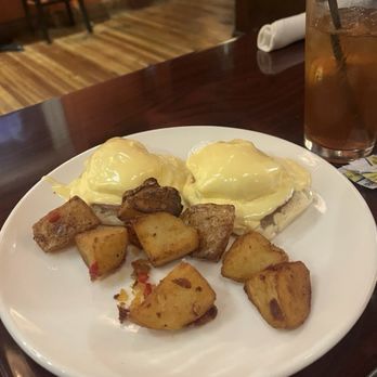 Isabella's - Classic Eggs Benedict with Fresh biscuit - Tapas/Small Plates Near Me - Frederick, Maryland