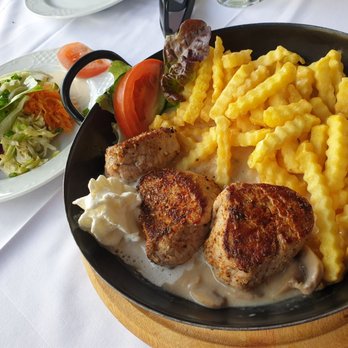 Dorf Alm - Restaurants Near Me - Leogang, 5