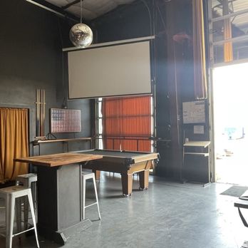 Independence Brewing - Interior - Breweries Near Me - Austin, Texas
