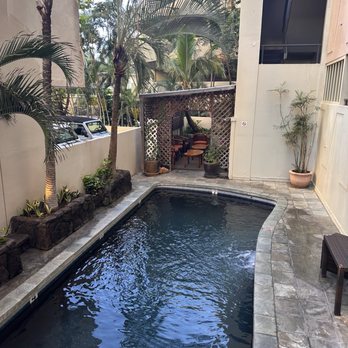 The Equus - Hotels Near Me - Honolulu, Hawaii