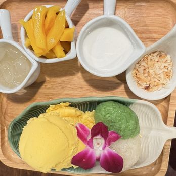 Aroy Mak Thai Food - Mango ice cream with pandan Pandan Sweet Sticky Rice with Longan (Warmed) - Thai Near Me - Seattle, Washington Aroy Mak Thai Food - Mango ice cream with pandan Pandan Sweet Sticky Rice with Longan (Warmed) - Thai Near Me - Seattle, Washington