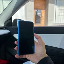 Sell Phones And Repairs