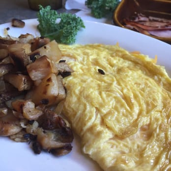 Texas Ribs and BBQ - Three cheese omelette with ham plus home fries - Barbeque Near Me - Clinton, Maryland Texas Ribs and BBQ - Three cheese omelette with ham plus home fries - Barbeque Near Me - Clinton, Maryland