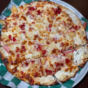 Latuff's Pizzeria - Pizza Near Me - Minneapolis, Minnesota