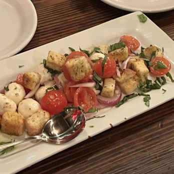 Blewett Brewing - Caprese salad - Breweries Near Me - Leavenworth, Washington Blewett Brewing - Caprese salad - Breweries Near Me - Leavenworth, Washington