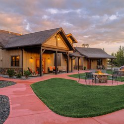 Golden Stone Inn