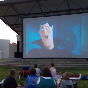 Sims Park - Movie night at the park - Parks Near Me - New Port Richey, Florida Sims Park - Movie night at the park - Parks Near Me - New Port Richey, Florida