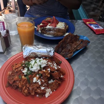 Crest Cafe - Cafes Near Me - San Diego, California