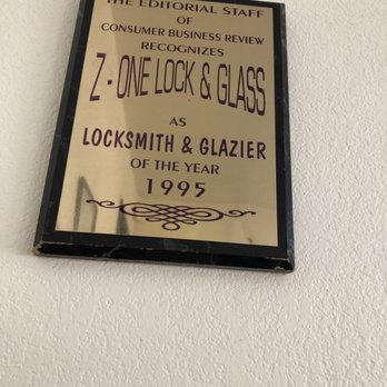 Z-1 Glass - Waiting room wall - Auto Glass Services Near Me - Reno, Nevada Z-1 Glass - Waiting room wall - Auto Glass Services Near Me - Reno, Nevada