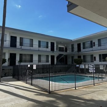 Iris Apartments - Iris Apartments - Apartments Near Me - Torrance, California Iris Apartments - Iris Apartments - Apartments Near Me - Torrance, California