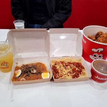 Jollibee - Palabok, spaghetti, and fried chicken with gravy! - Fast Food Near Me - Milpitas, California Jollibee - Palabok, spaghetti, and fried chicken with gravy! - Fast Food Near Me - Milpitas, California