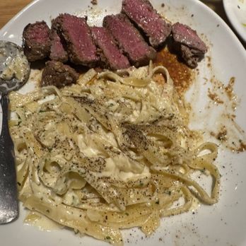 Olive Garden Italian Restaurant - 6 oz Sirloin (med rare) cooked perfectly w/ a nice sear. - Italian Near Me - Phoenix, Arizona Olive Garden Italian Restaurant - 6 oz Sirloin (med rare) cooked perfectly w/ a nice sear. - Italian Near Me - Phoenix, Arizona