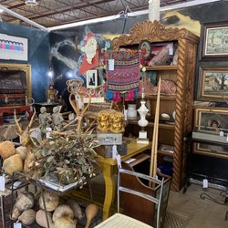 Dirty Jane's Antiques - Interior booth photo