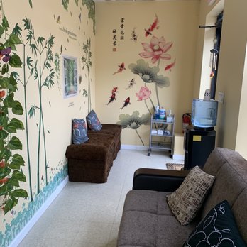 Healthy Foot Spa - Lobby - Massage Therapy Near Me - Farmingville, New York Healthy Foot Spa - Lobby - Massage Therapy Near Me - Farmingville, New York