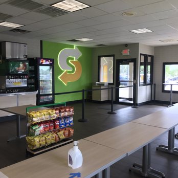 Subway - empty tables in a subway subway station - Sandwiches Near Me - Rocky Hill, Connecticut