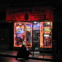 Smoking Aces