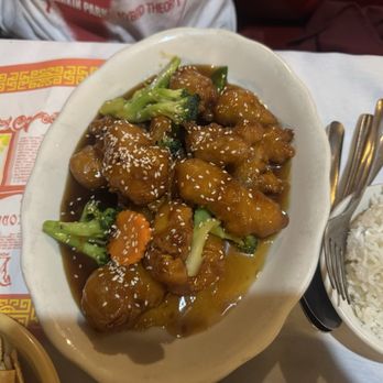 Zom Hee Chinese Restaurant - Honey Chicken - Chinese Near Me - Seminole, Florida Zom Hee Chinese Restaurant - Honey Chicken - Chinese Near Me - Seminole, Florida