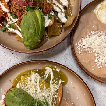 Almuerzo Café - Breakfast & Brunch Near Me - Tustin, California