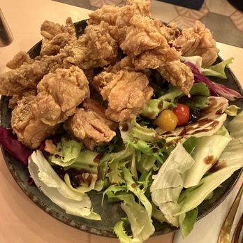 Chez Ajia - Fried chicken with salad - Taiwanese Near Me - Paris, 75