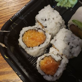Woow Sushi - Fish bones in the spicey salmon roll, disappointing. - Japanese Near Me - Algonquin, Illinois Woow Sushi - Fish bones in the spicey salmon roll, disappointing. - Japanese Near Me - Algonquin, Illinois
