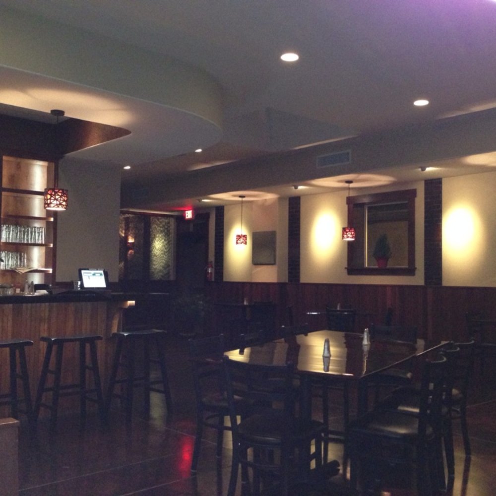 Bouilla - Dining room and bar. - New American Near Me - Hamilton, Montana