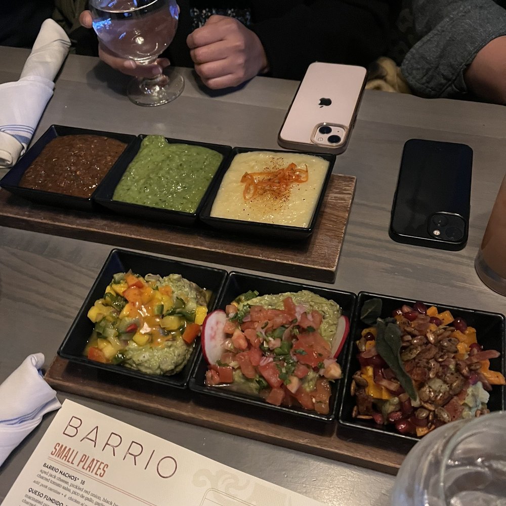Barrio - Guacamole flight - Mexican Near Me - Chicago, Illinois