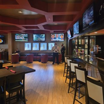 Panda Inn - Cool interior spaces. - Chinese Near Me - Ontario, California