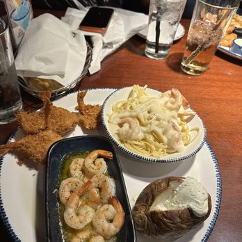 Red Lobster - Parrot Isle Jumbo Coconut Shrimp & Garlic Shrimp Scampi was good - Seafood Near Me - Brooklyn, New York Red Lobster - Parrot Isle Jumbo Coconut Shrimp & Garlic Shrimp Scampi was good - Seafood Near Me - Brooklyn, New York