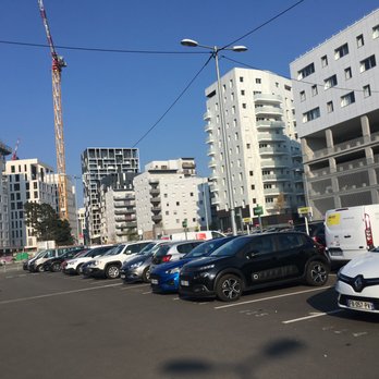 Hertz - Car Rental Near Me - Nantes, 44
