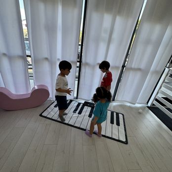 Bubbles Indoor Playground - Venues & Event Spaces Near Me - Burbank, California Bubbles Indoor Playground - Venues & Event Spaces Near Me - Burbank, California