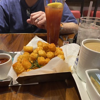 Gordon Ramsay Burger Las Vegas - Tots and coffee - Burgers Near Me - Las Vegas, Nevada