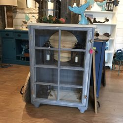 Vintage & Vines - Distinct Home Furnishings