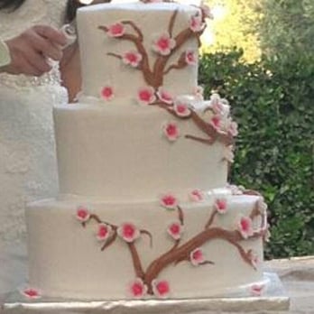 Angela's Eccentric Kitchen - Wedding cake - Bakeries Near Me - Santee, California